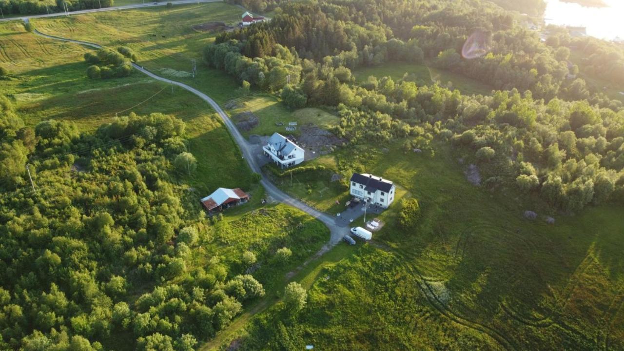 Leite Gard Near Atlantic Road In Hustadvika Lyngstad Exteriér fotografie